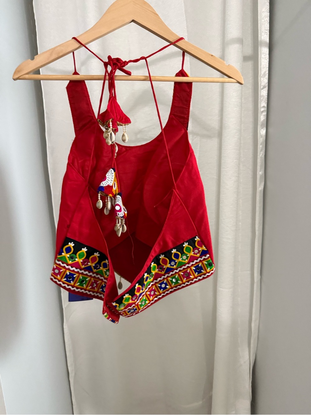 Embroidered Multicolor Blouse - Picture 5 of 6